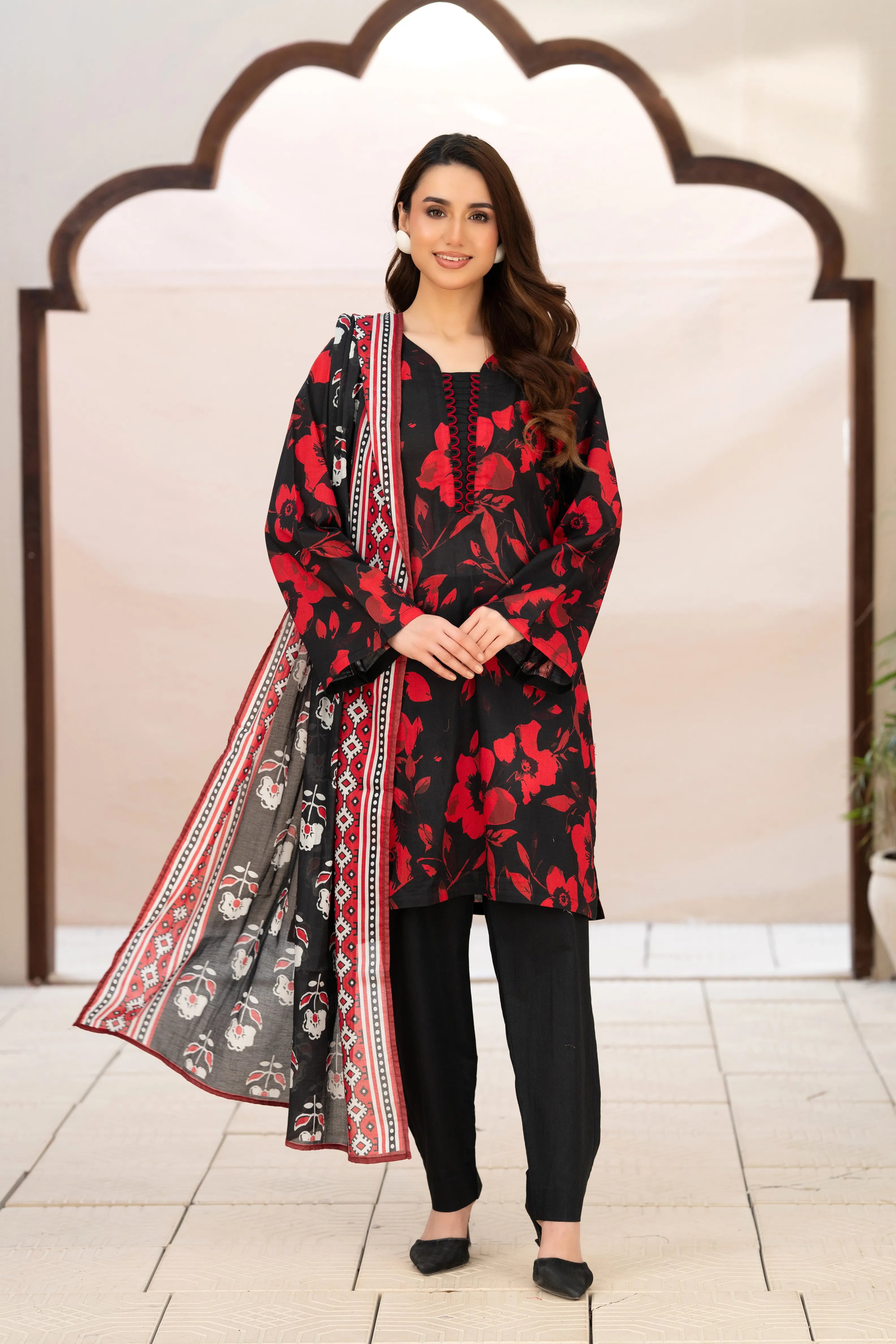 Midnight Rose Lawn Set