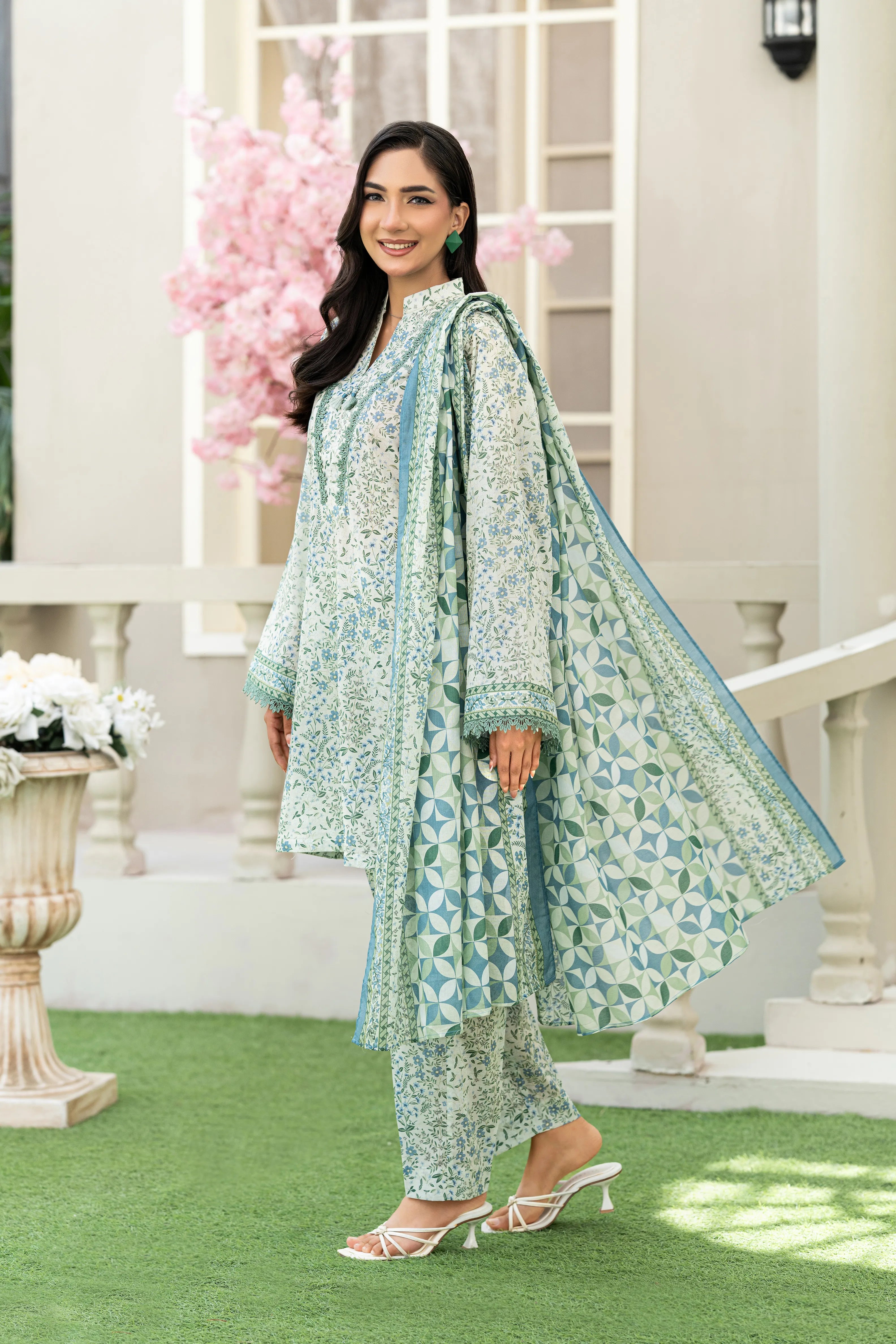 Mint Blossom Lawn Set