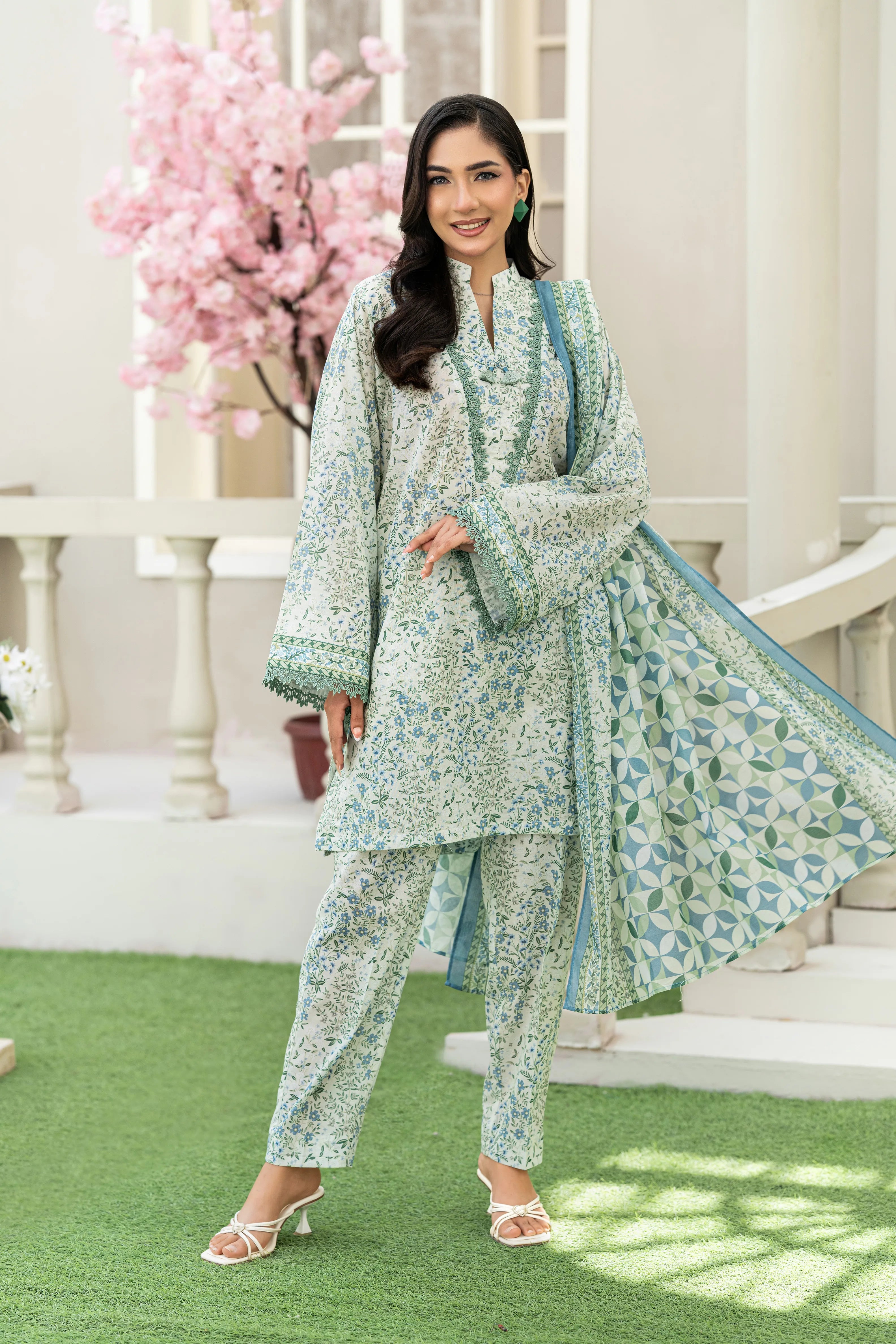 Mint Blossom Lawn Set