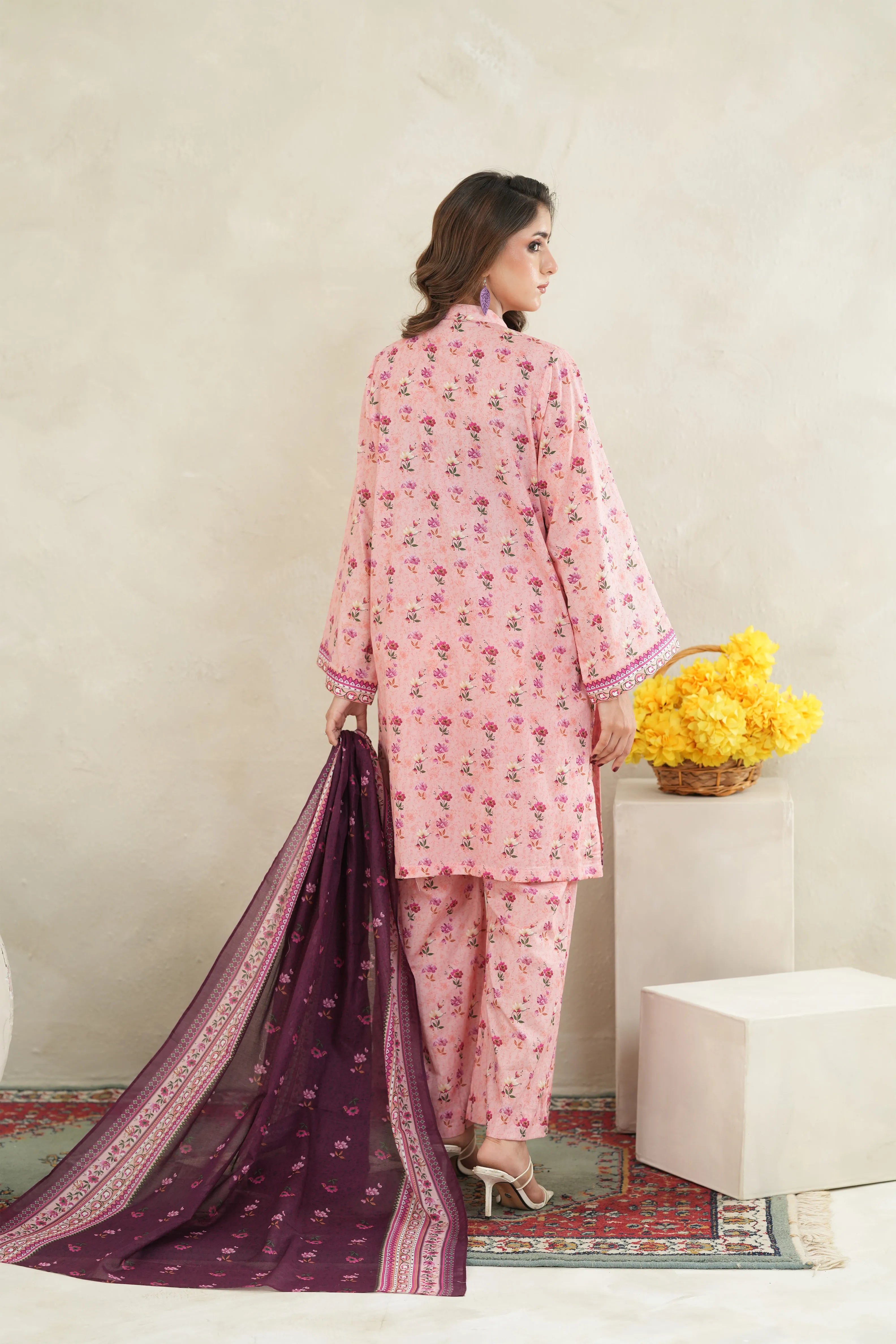 Ivory Blossom Lawn Set