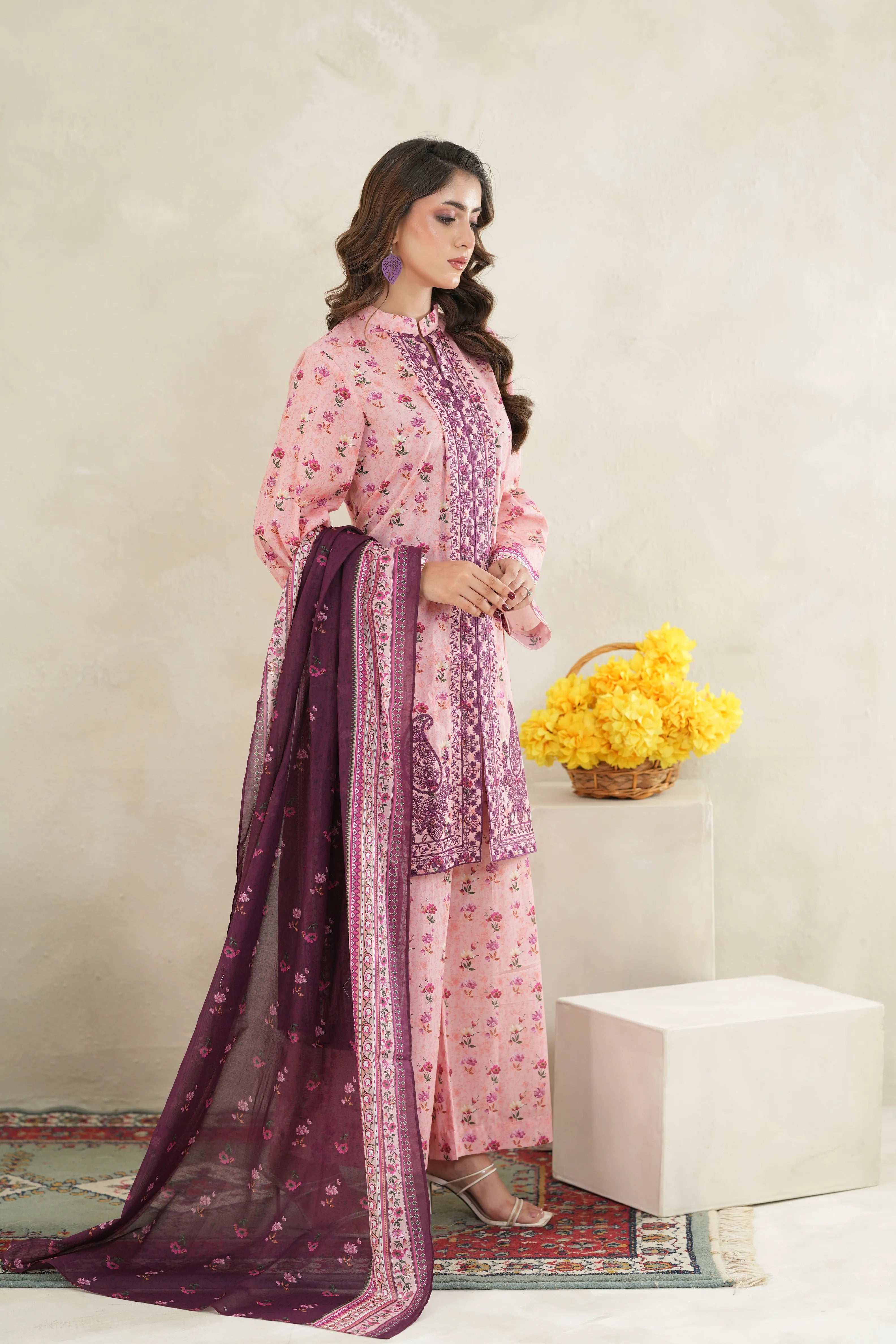 Ivory Blossom Lawn Set