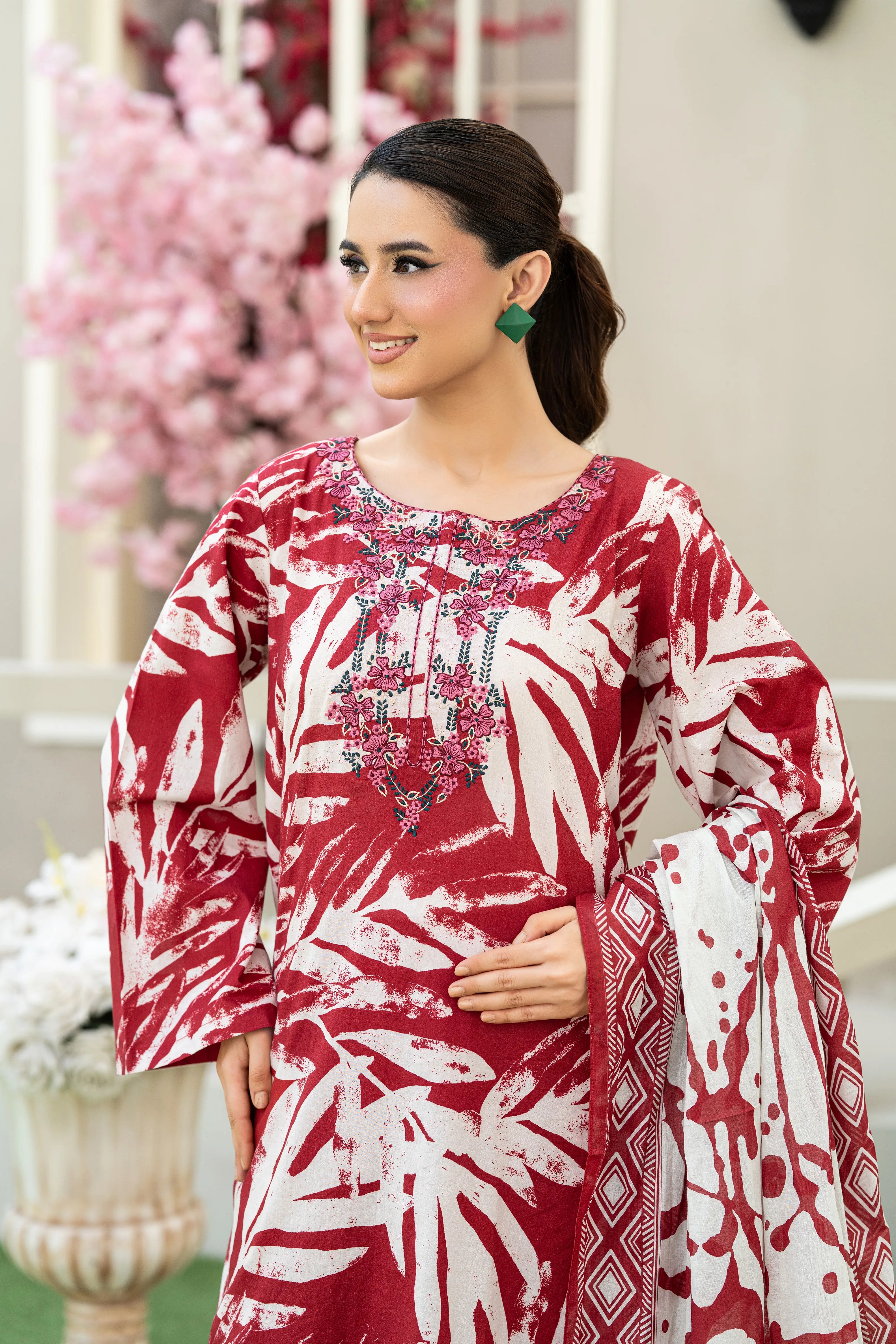 Crimson Bloom Printed Lawn 3 Piece Set