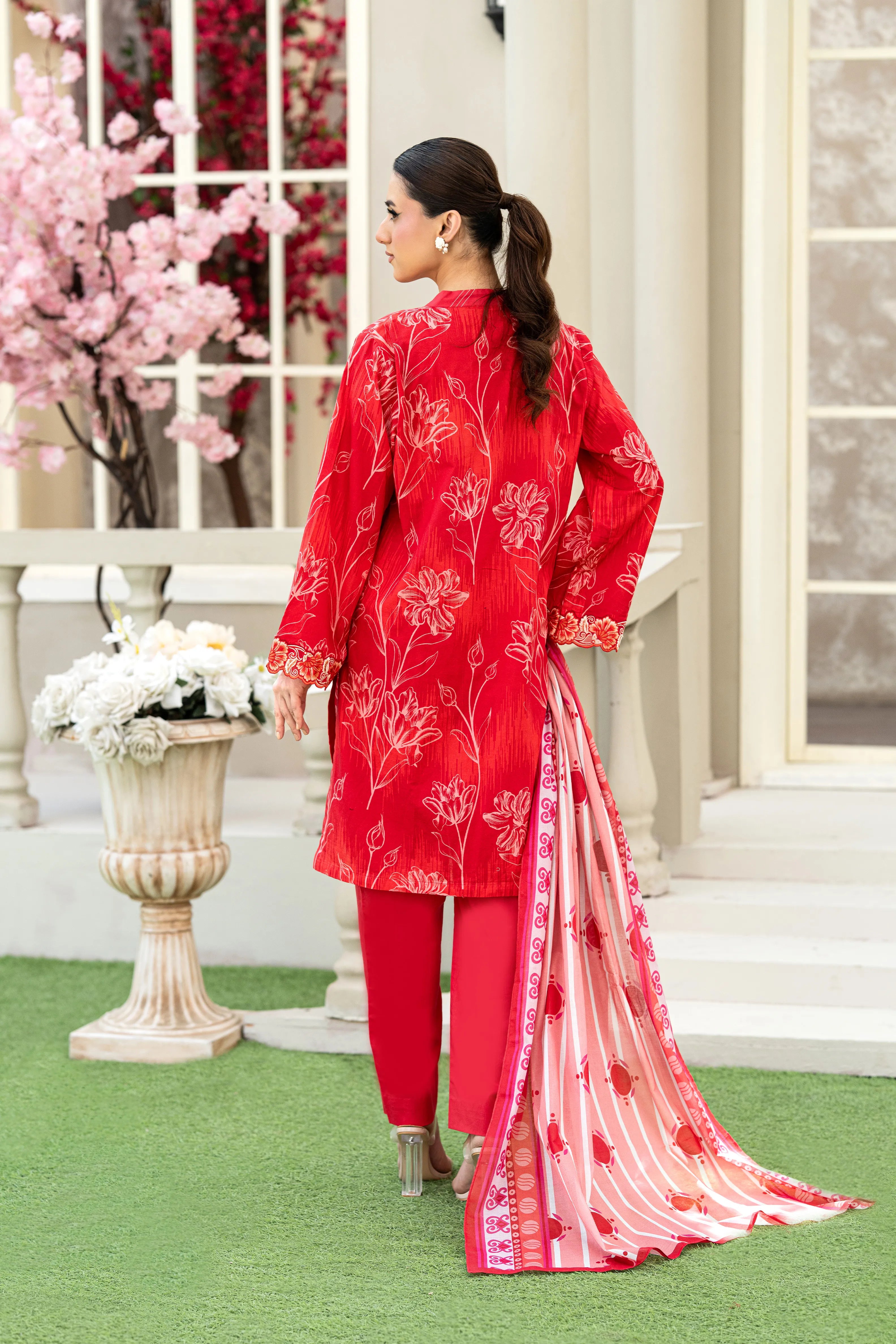 Ruby Bloom Lawn Set