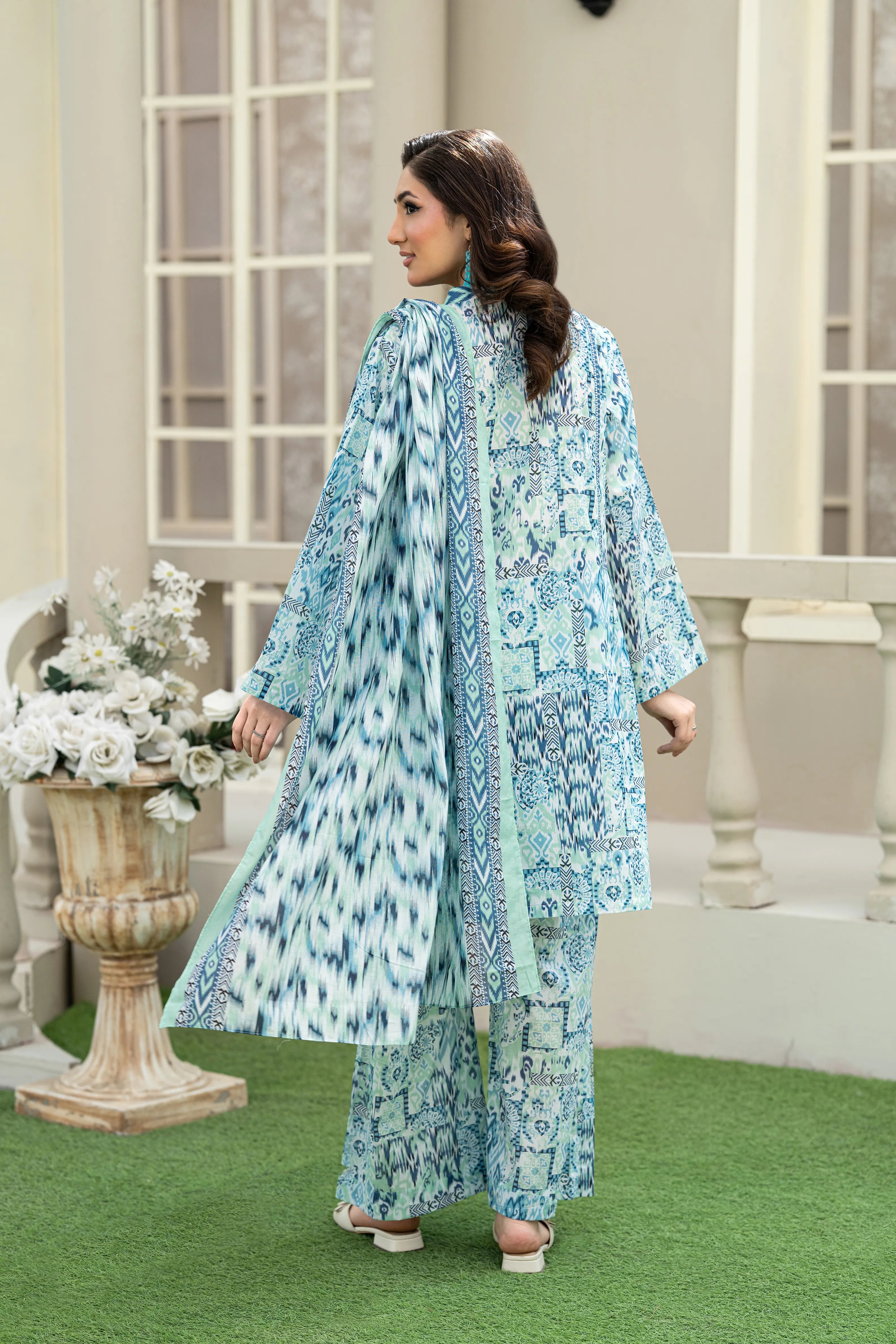 Aqua Serenity Lawn Set