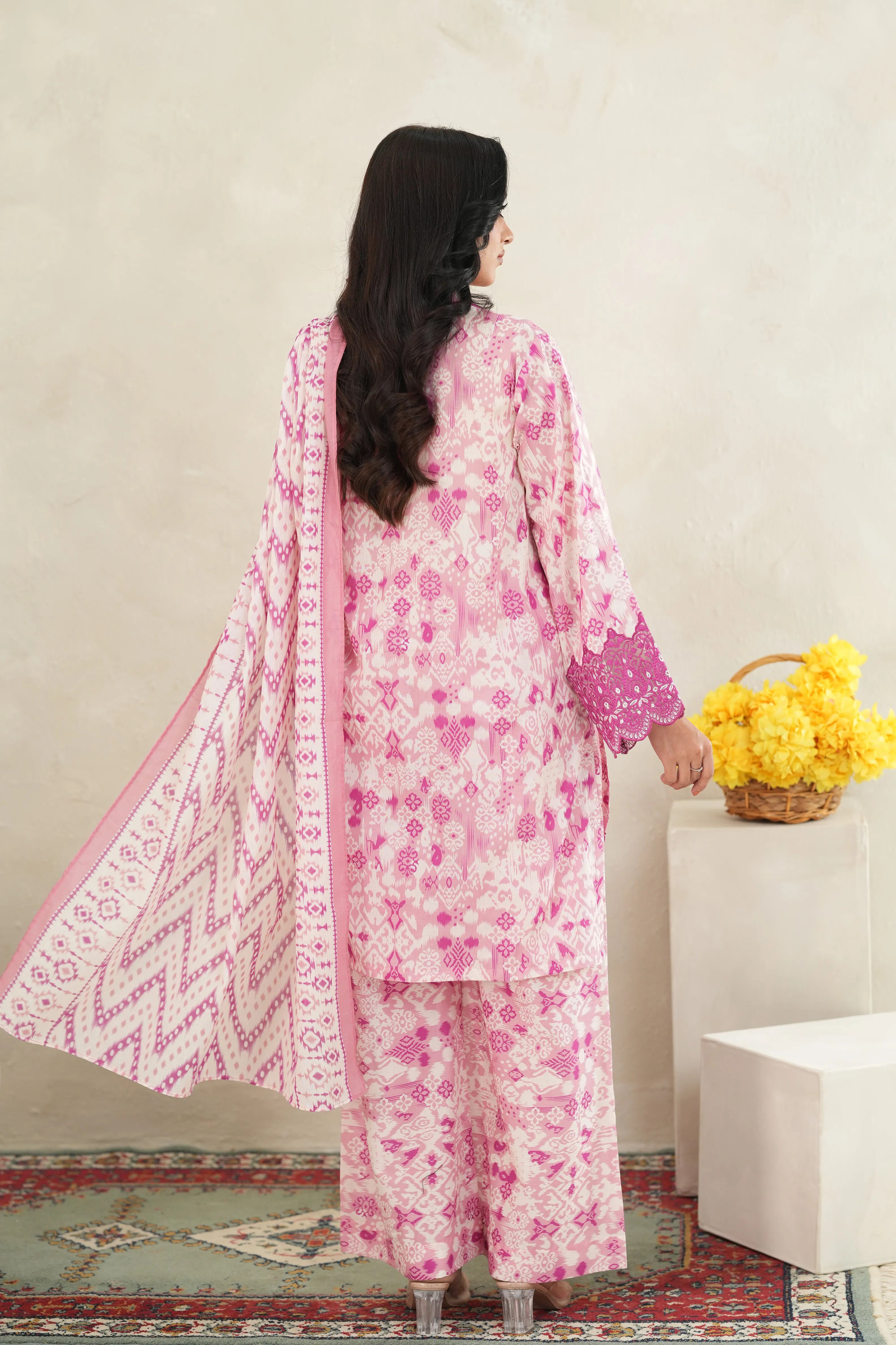 Rose Bloom Lawn Set
