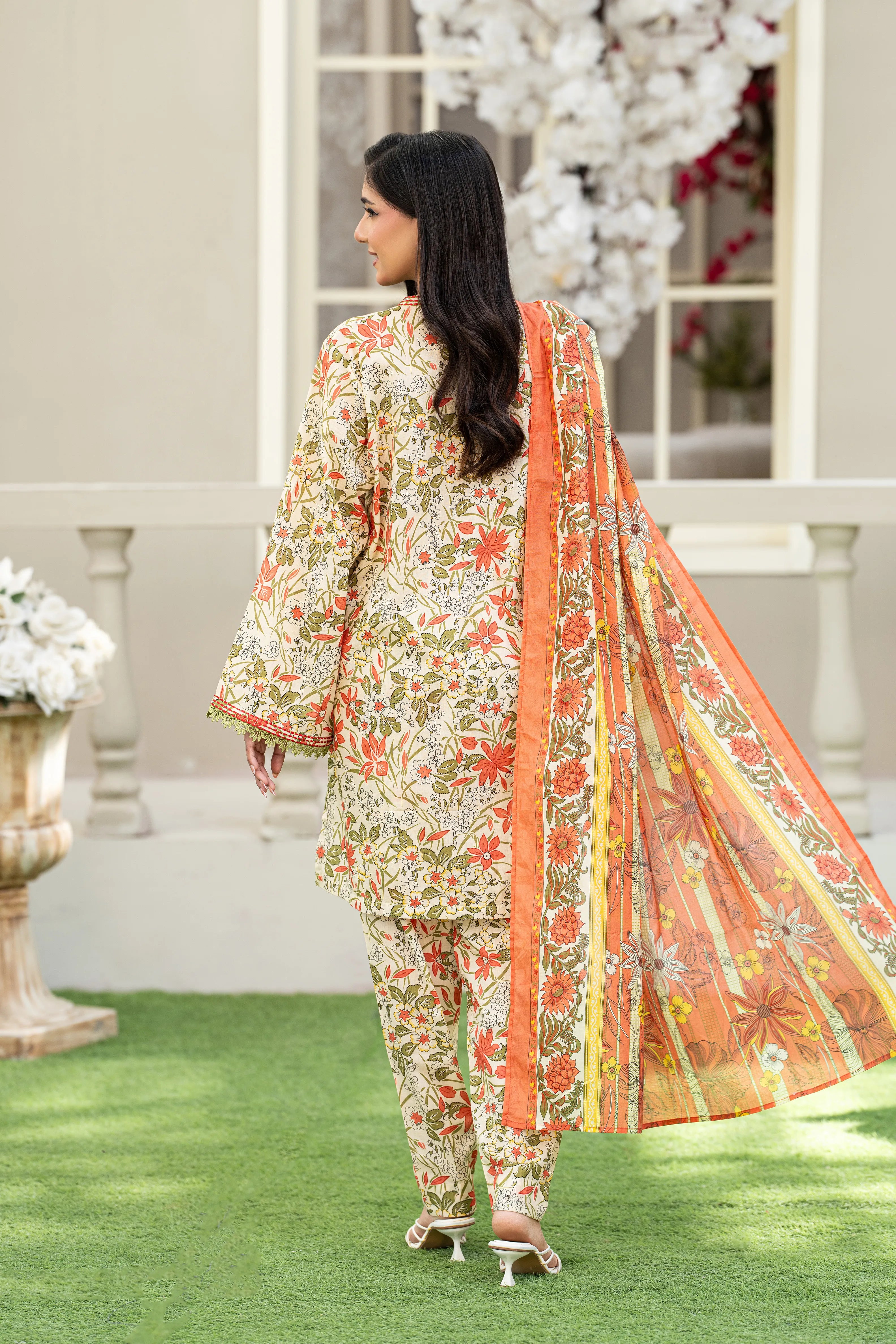 Peach Garden Lawn Set