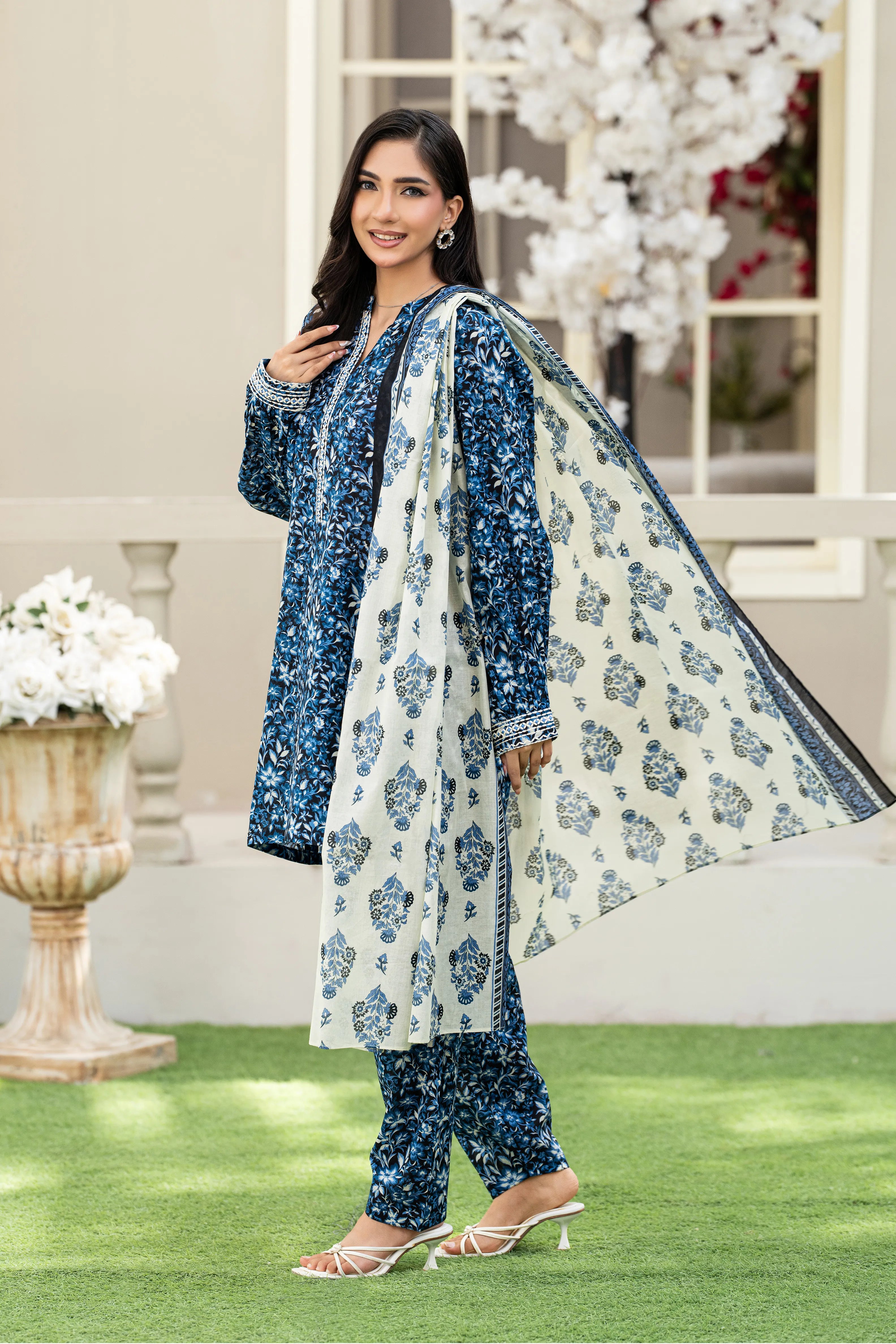 Midnight Bloom Lawn Set