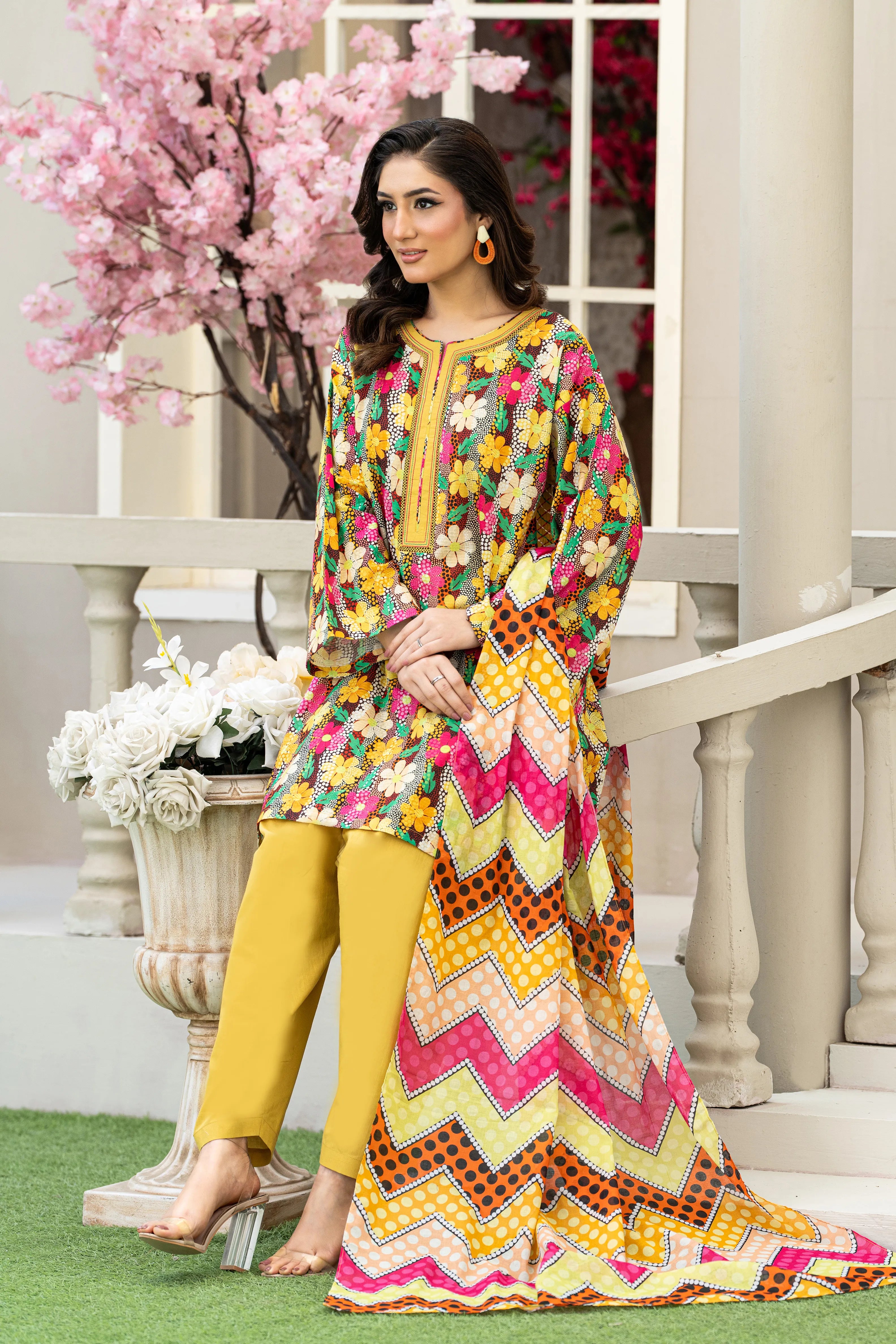 Sunshine Bloom Lawn Set