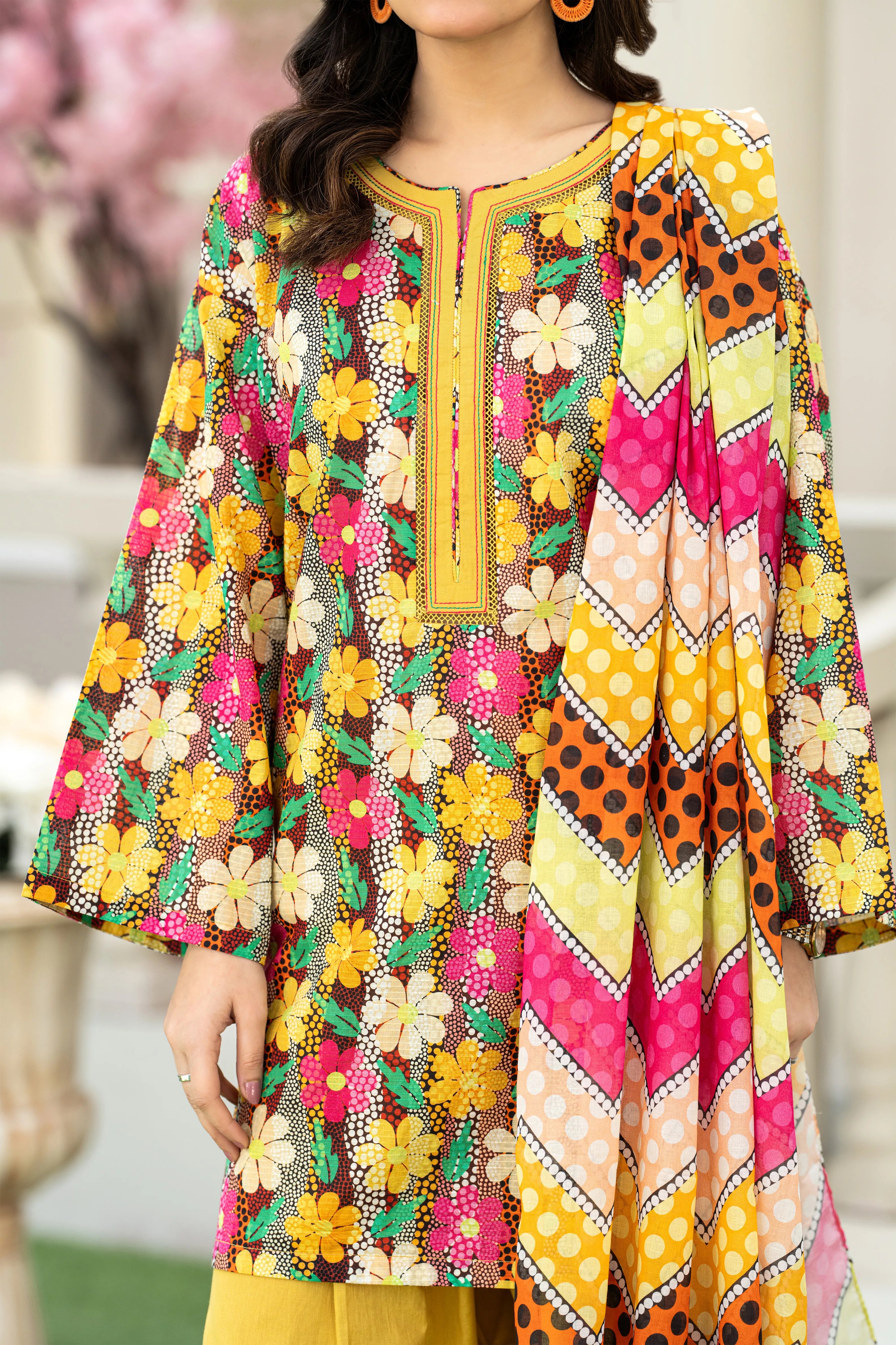 Sunshine Bloom Lawn Set
