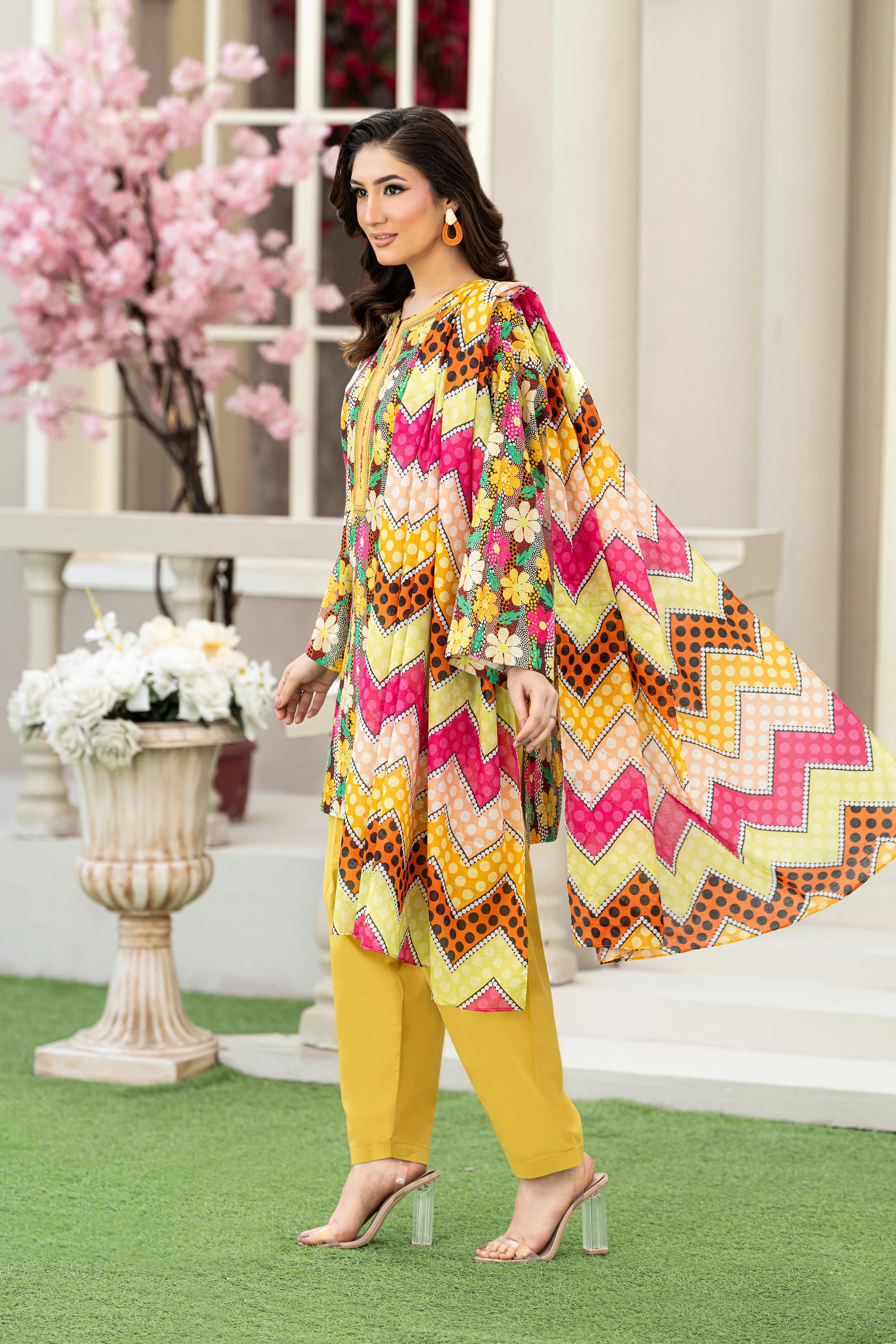 Sunshine Bloom Lawn Set