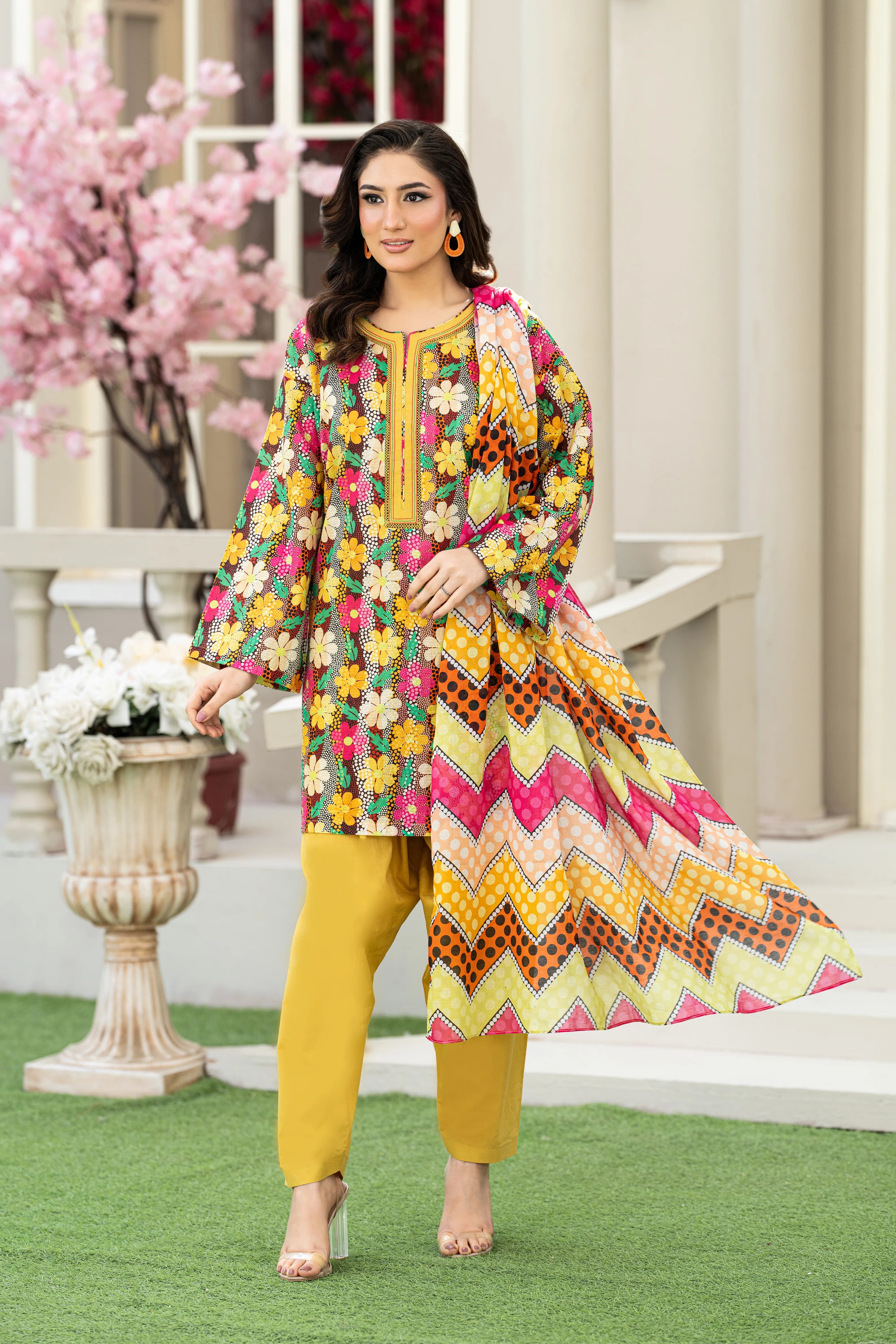 Sunshine Bloom Lawn Set