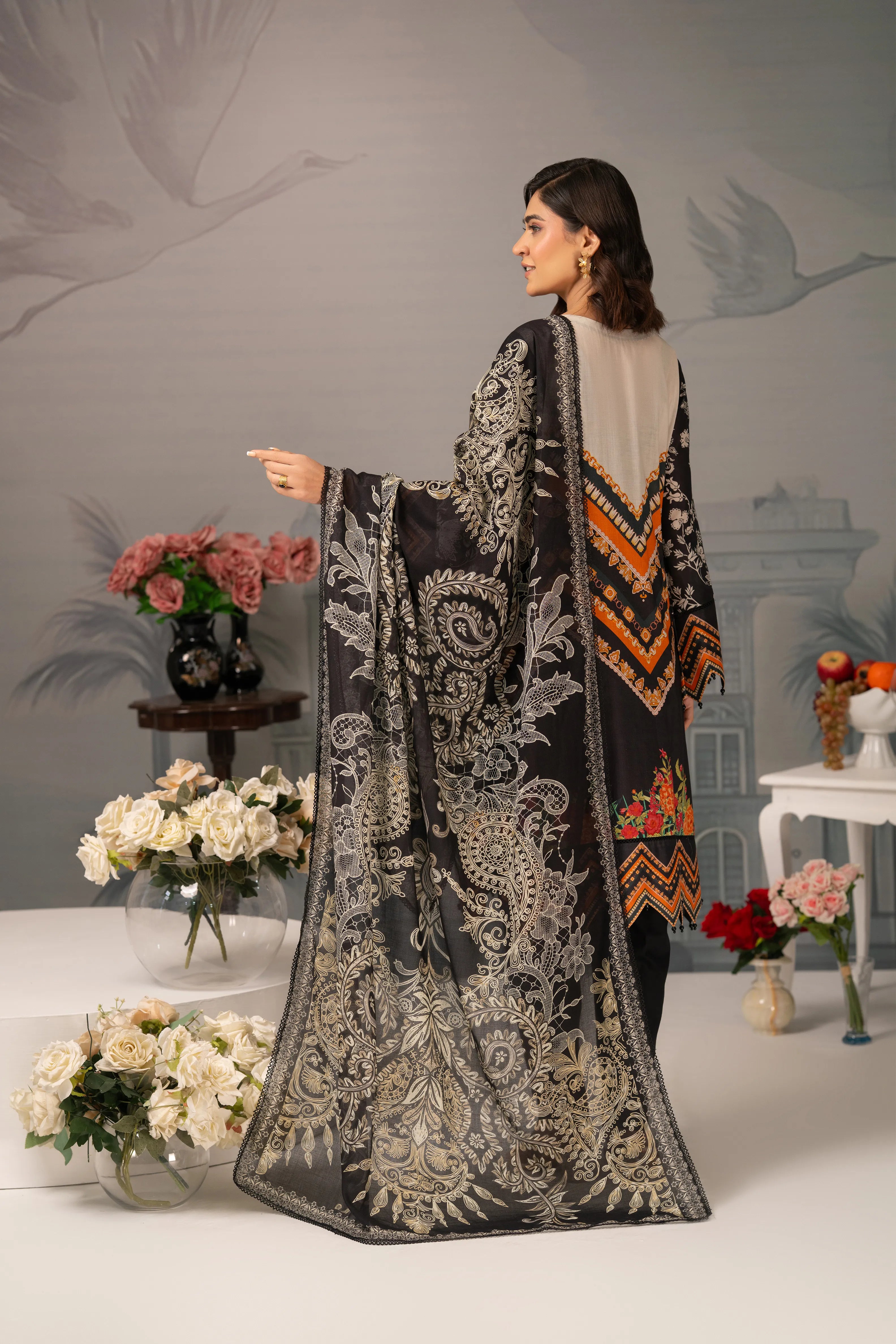 Noir Elegance – 3PC Luxury Lawn