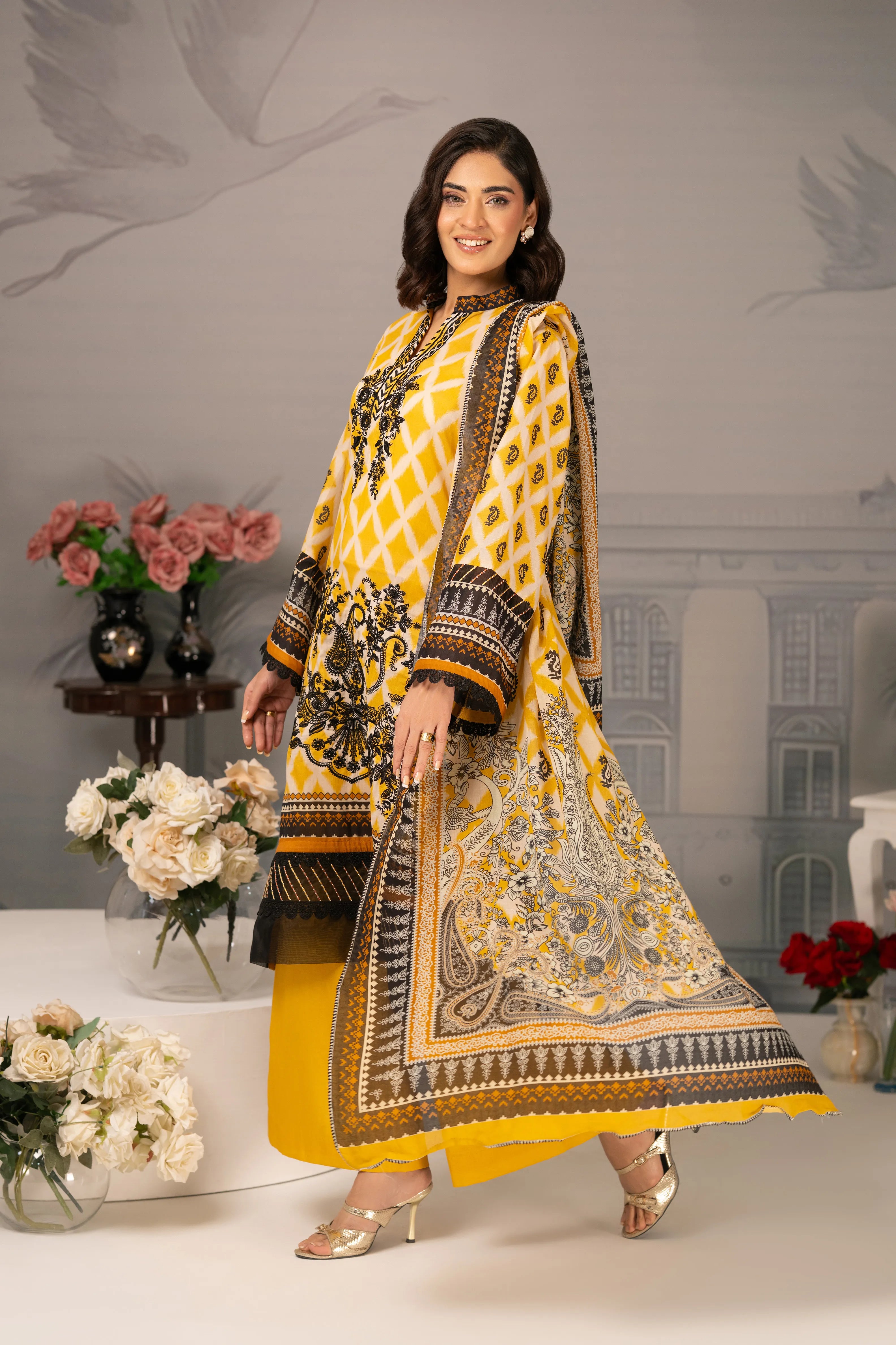 Golden Noir Embroidered Lawn 3PC