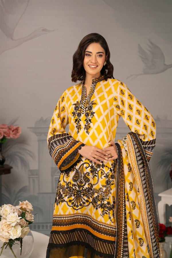 Golden Noir Embroidered Lawn 3PC
