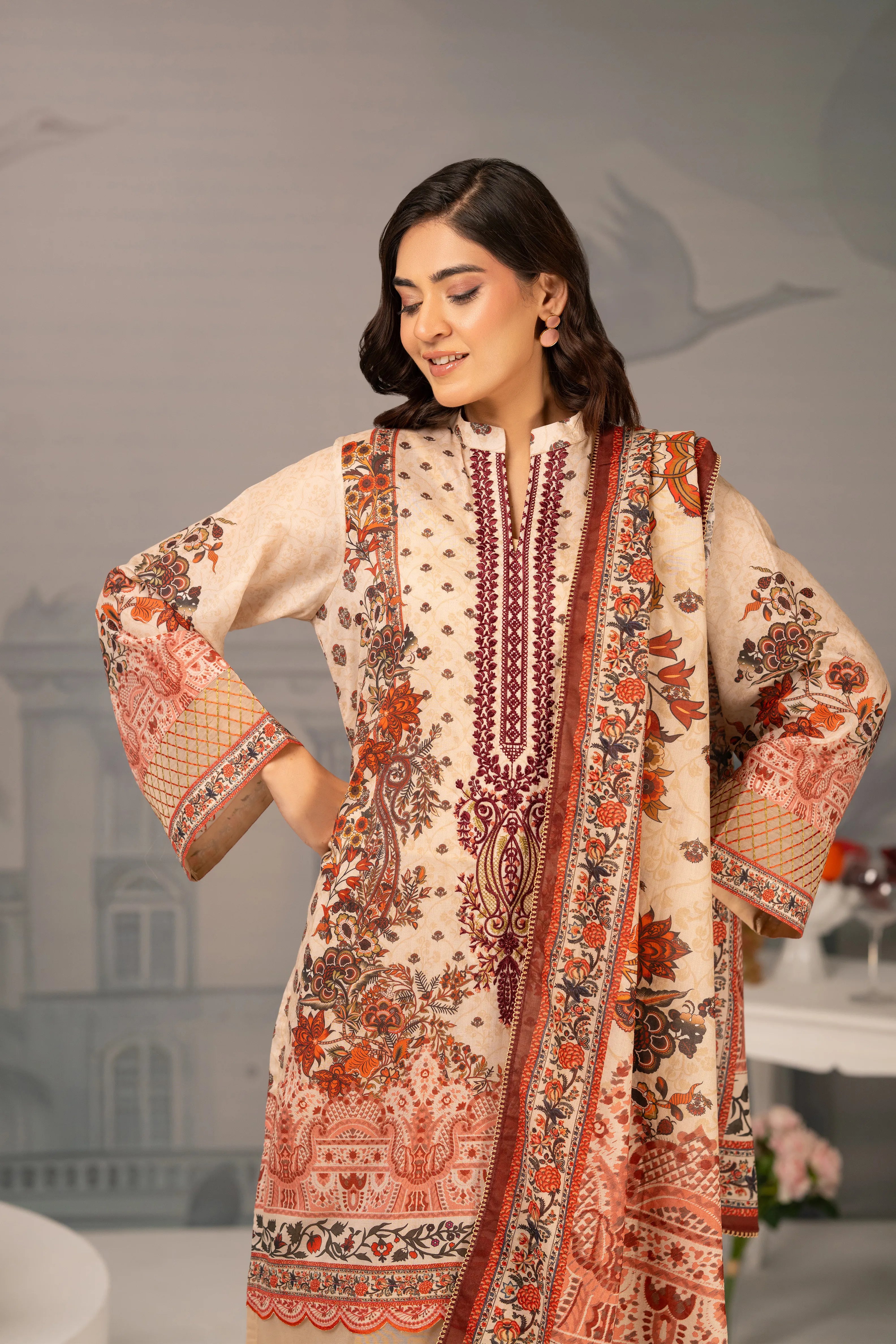 Noor Beige Printed Lawn 3 Piece Suit