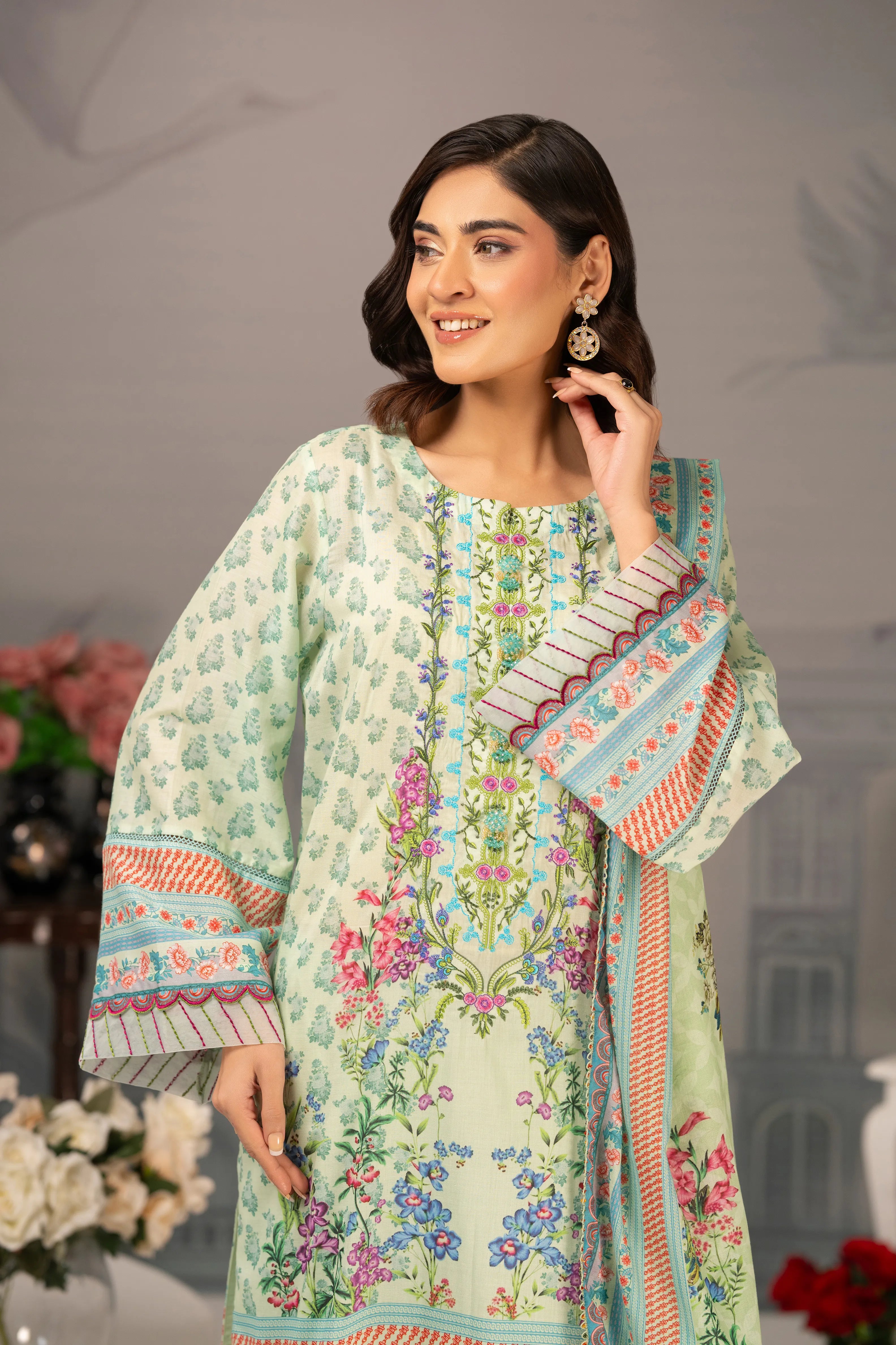 Mint Blossom – 3PC Luxury Lawn