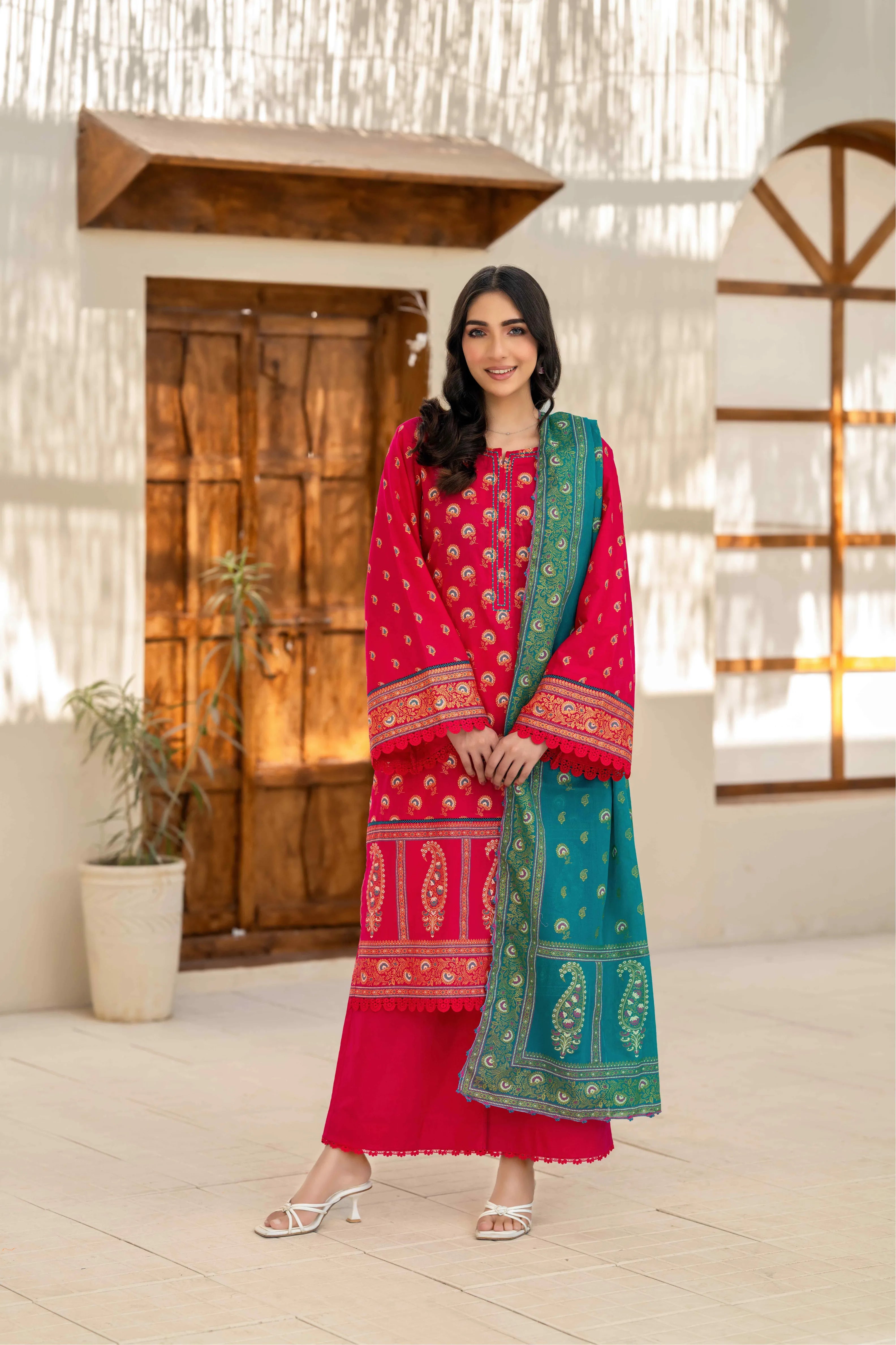 Red Printed Suit with Green Contrast Dupatta – 3 Piece